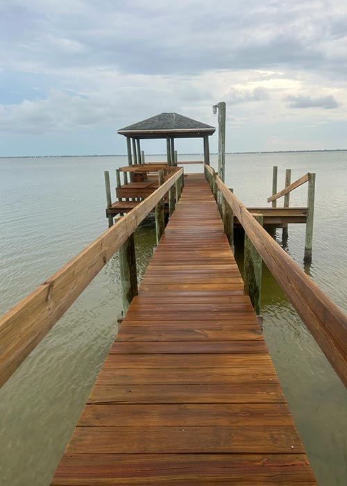 Cocoa dock pressure washing photo. Before & after